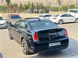 کرایسلەر 300